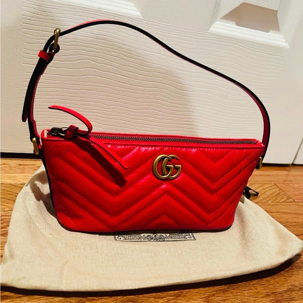 NWT GUCCI GG Marmont Small Shoulder Bag Red Matelassé Chevron Leather